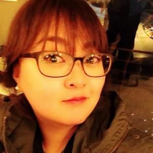 Meet your Posher, Esther